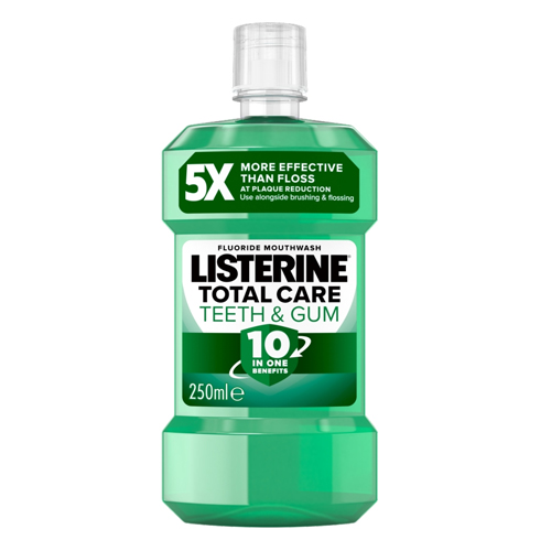 LISTERINE MOUTHWASH TEETH GUM DEFENCE 250ML