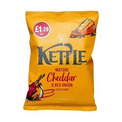 KETTLE MATURE CHEDDAR & RED ONION CRISPS PMP £1.29 80G