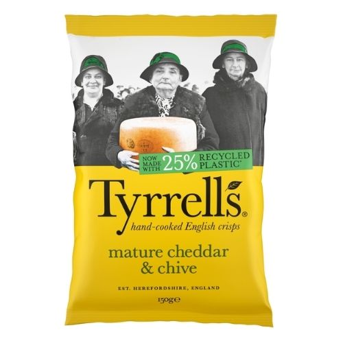 TYRRELLS MATURE CHEDDAR & CHIVE SHARING CRISPS 150G